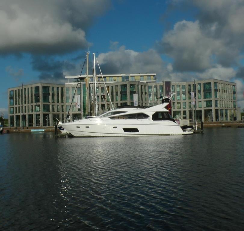 Newport Weser, Newport Marina Бремергафен Екстер'єр фото